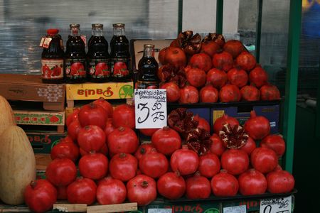 Puesto exterior con granadas